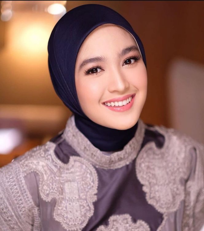 
					Cut Syifa (ig @cutsyifaa)