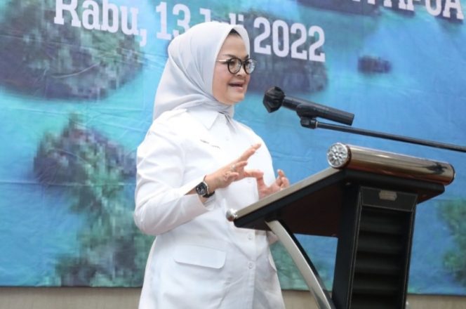 
					Kepala BPOM RI, Penny K. Lukito beri keterangan. (Foto: PMJ/Dok BPOM).