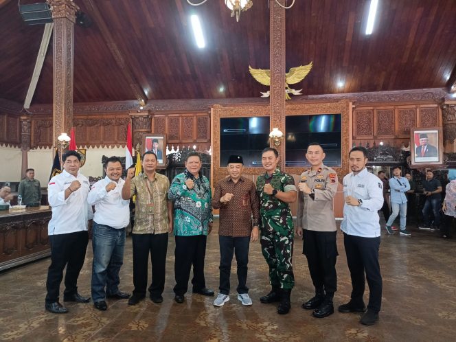 
					Belasan Ribu Anak Tidak Sekolah, Denamet Diminta Support Tuntaskan