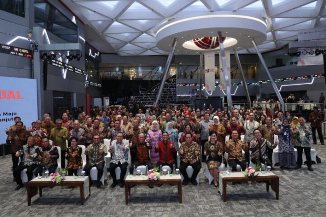 
					Pada ulang tahun ke-46  Diaktifkannya Kembali Pasar Modal Indonesia, Pasar Modal Indonesia berhasil Mencatatkan Sejumlah Rekor Baru