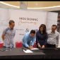 CEO NEXA Priyo Suyono dan CEO SRLand Properties Vonny Tresno Santoso menandatangani Perjanjian Kerjasama Eksklusif untuk menghadirkan internet berkecepatan tinggi untuk Queen City Mall Semarang.
