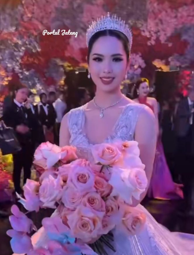 
					PROFIL dan Biodata Gwen Ashley Menikah dengan Ryan Harris Anak Pemilik AirAsia yang Viral di TikTok.