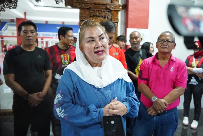 
					Antisipasi Banjir, Mba Ita Ajak Masyarakat Agar Tidak Membuang Sampah ke Sungai.