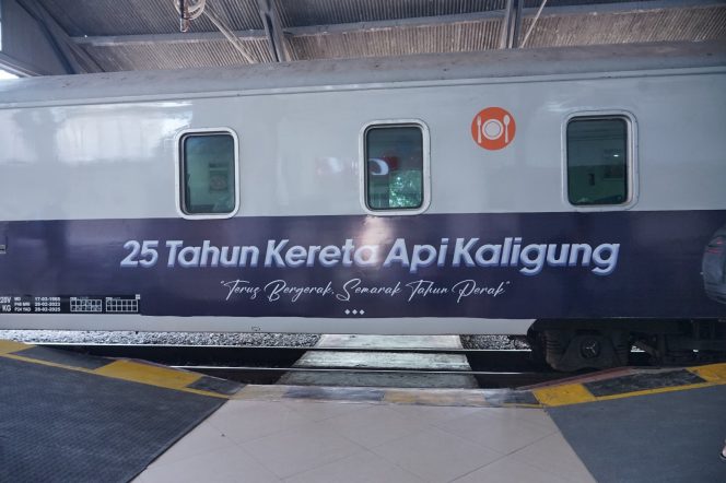 
					25 Tahun KA Kaligung, KAI bersama Komunitas RF Tegal Selenggarakan Hias KA dan Pameran Foto