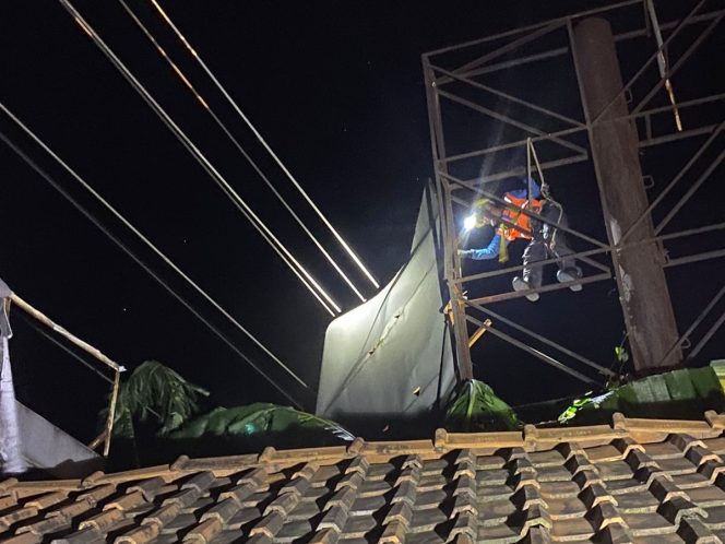 
					PLN mempercepat pemulihan listrik di 8 kabupaten /kota di Jateng dan DIY yang terkena dampak cuaca ekstrem dan banjir