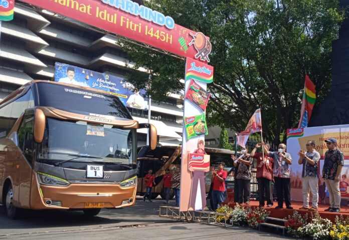 Jelang Idul Fitri, Indomie Berangkatkan Mudik 11.275 Pengusaha Warmindo