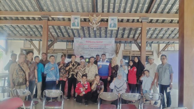 
					Aviation Fuel Terminal (AFT) Adi Sumarmo bekerjasama dengan Badan Penanggulangan Bencana Daerah (BPBD) Boyolali, membentuk Desa Tangguh Bencana (Destana) pada Kamis (06/06) dan pelatihan di Desa Sobokerto, Boyolali.