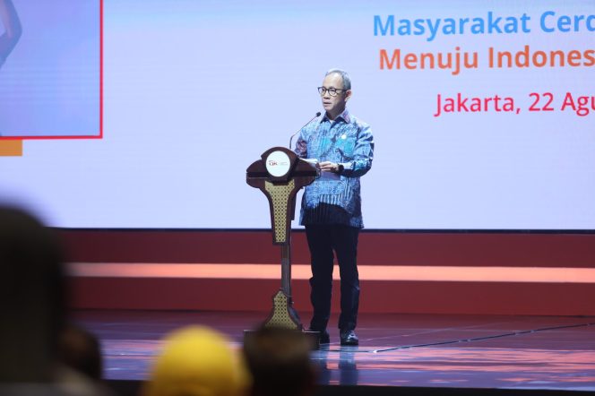 
					Ketua Dewan Komisioner Otoritas Jasa Keuangan (OJK) Mahendra Siregar.