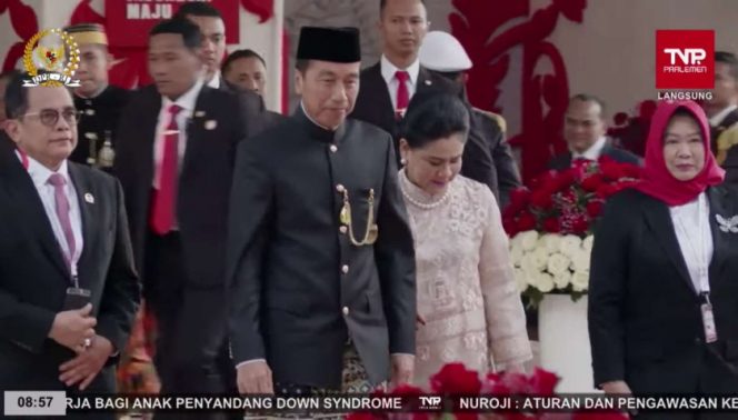 
					Jokowi Kenakan Busana Betawi di Sidang MPR/DPR