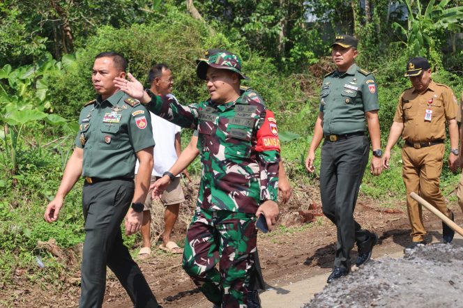 
					Pangdam IV/Diponegoro: TMMD Adalah Wujud Nyata Sinergi TNI dan Masyarakat