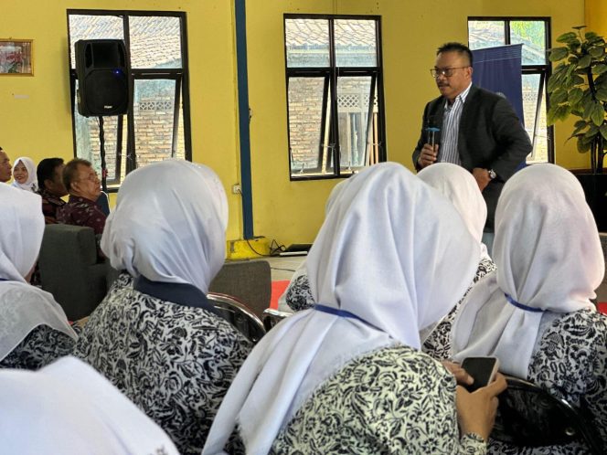 
					Sosialisasi di Desa Kropak Grobogan, DPR dan BGN Jelaskan Mekanisme hingga Manfaat Program MBG