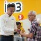 Fahd Yudhanegoro - EVP Head of Circle Java Indosat Ooredoo Hutchison menyapa dan mendengar langsung masukan pelanggan di 3Store hari ini (04/09/2025).