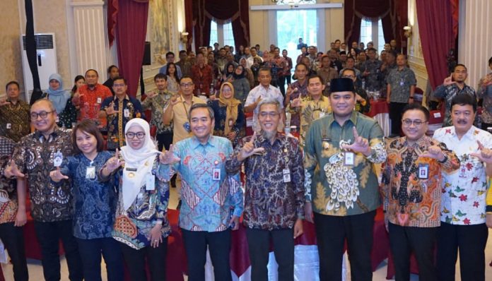 OJK Jawa Tengah menggelar penandatanganan perjanjian kerja sama antara pelaku usaha, Industri Jasa Keuangan (IJK), dan offtaker (pembeli hasil tangkapan nelayan) di Kantor OJK Provinsi Jawa Tengah pada Kamis (11/9).