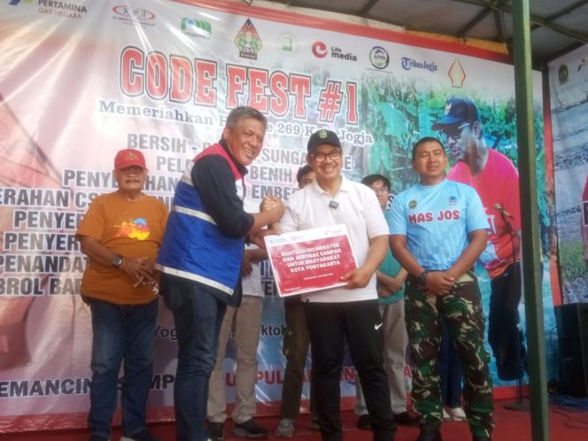 
					PGN Dukung Pengelolaan Sampah Jogja dengan 50 Gerobak dan Insinerator