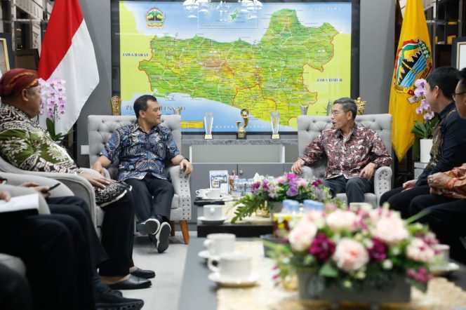 
					Pengusaha Tionghoa Optimis, Jaminan Kemudahan Investasi Buat Usaha Semakin Lancar