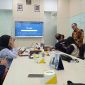 Kepala Perwakilan Bursa Efek Indonesia (BEI) Jawa Tengah 1, Fanny Rifqi, saat memberikan Short Course terkait Pasar Modal bagi Wartawan Ekonomi Semarang, Selasa (30/9).