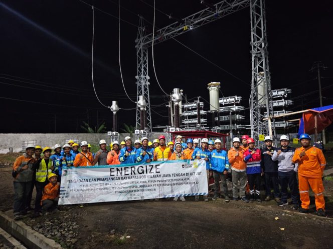 
					Kerja Keras Tim PLN Energize Kapasitor GI Purworejo, Listrik Masyarakat Lebih Andal