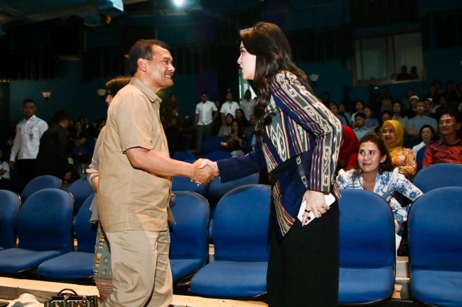 
					Sherly Tjoanda Laos Pelajari Model Pengembangan Ekonomi Kreatif dan Budaya Jawa Tengah