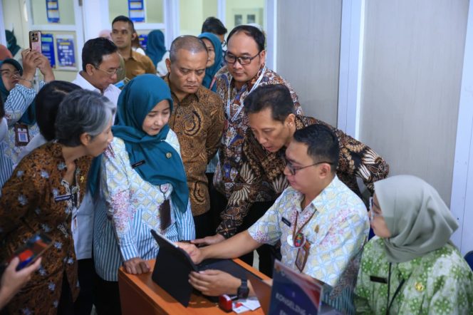 
					Jelang Setahun Kepemimpinan Luthfi–Yasin, Speling Sentuh 88.979 Warga