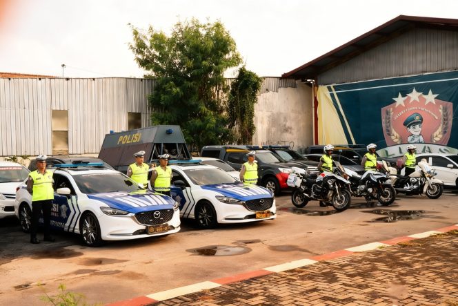 
					Demi Kelancaran Pemudik, Truk Sumbu Tiga “Diparkir” Sementara di Pintu Masuk Semarang