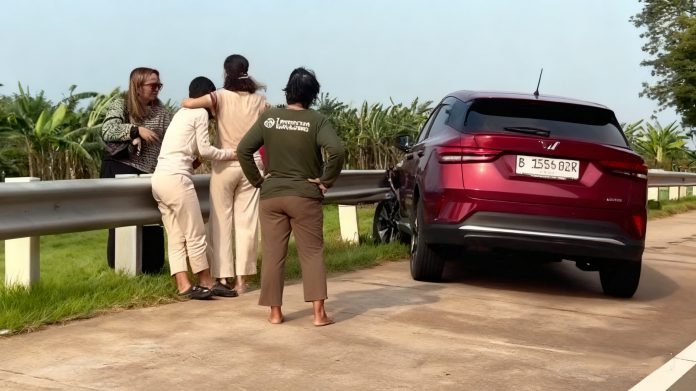 Fakta bahwa sopir tidak dalam kondisi mengantuk justru menjadi pertanyaan tersendiri.