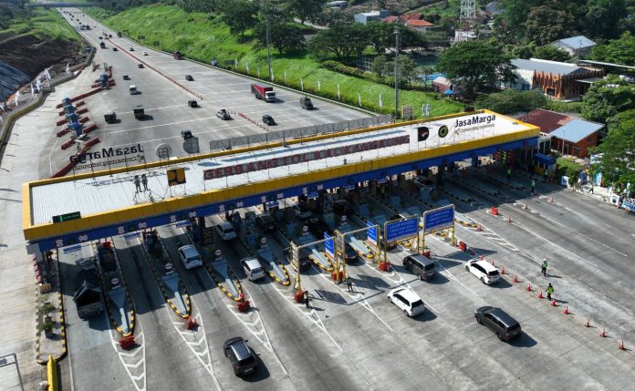 4.200 kendaraan per jam, 36.372 kendaraan masuk Semarang