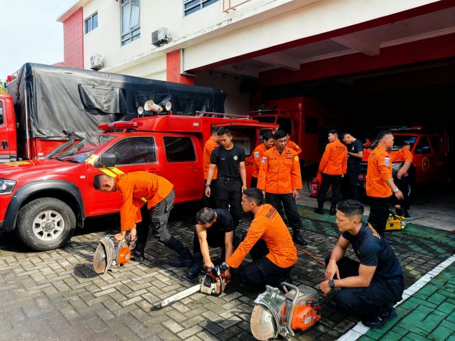 
					Basarnas Semarang Dirikan Posko Siaga SAR Khusus di GT Kalikangkung, Siap Evakuasi 24 Jam Selama Arus Mudik