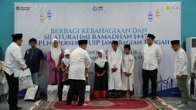 
					Ramadhan Penuh Makna, PLN UIP JBT Berbagi Kebahagiaan Bersama Masyarakat