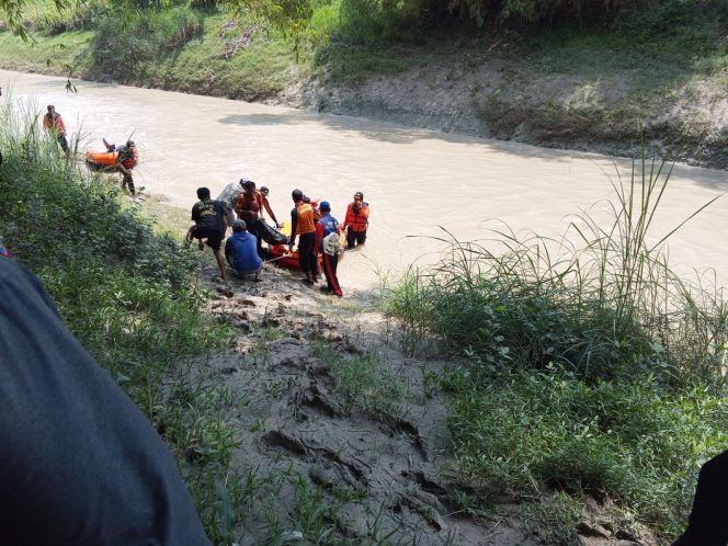 
					Rakinem Tenggelam di Sungai Gondel Blora, Ditemukan 1 Km dari Lokasi Hilang