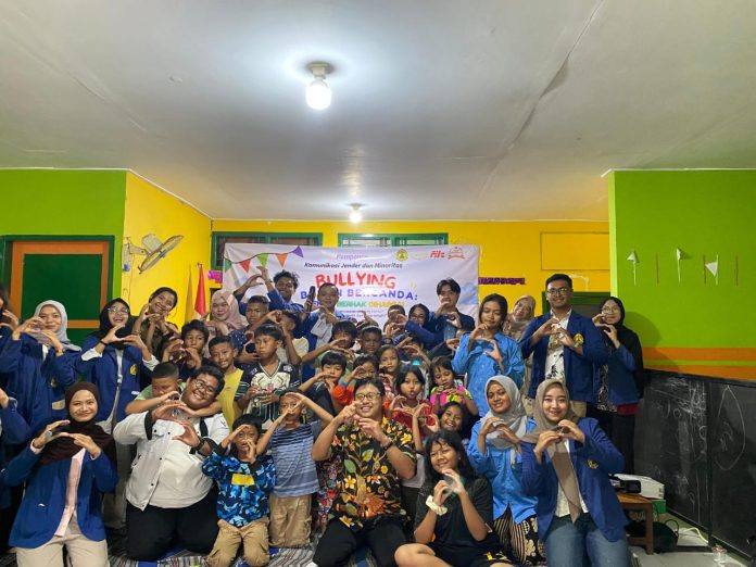 Kampanye anti bullying SULBI Semarang bersama mahasiswa USM