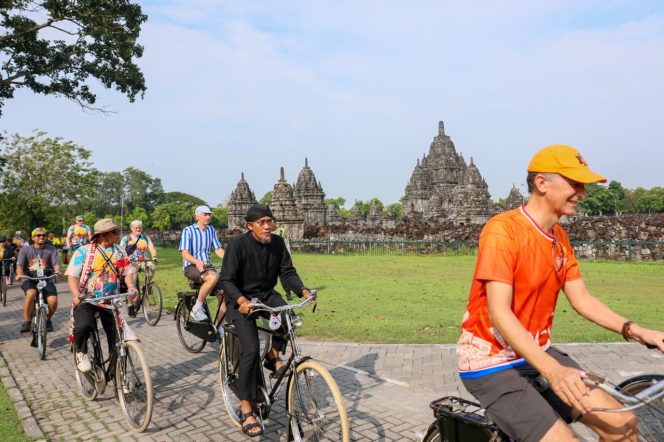 
					Ngonthel Bersama Delegasi 40 Negara, Prambanan Dipromosikan Jadi Magnet Wisata Baru Dunia