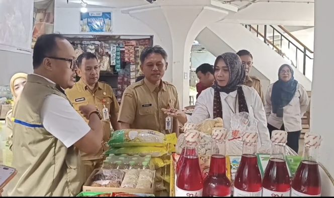
					Jelang Idul Adha, Kemenko Pangan dan Bulog Pastikan Harga Sembako di Semarang Tetap Stabil dan Aman