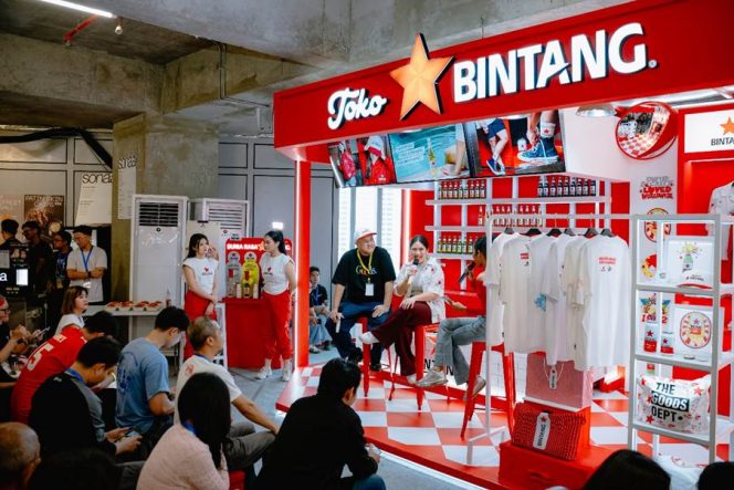 
					Suasana Toko BINTANG di brightspotCITY 2026, Agora Lifestyle Mall. Pengunjung dapat menikmati berbagai varian BINTANG dan food pairing.