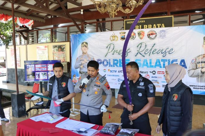 Tawuran pelajar Salatiga senjata tajam