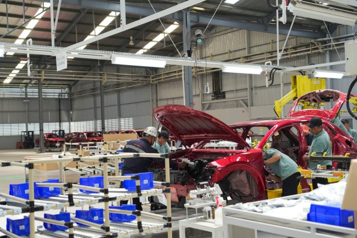 Pada tahap awal, pabrik Mazda Indonesia Plant memiliki kapasitas produksi lebih dari 10.000 unit per tahun melalui operasional dua shift, yang akan ditingkatkan seiring pertumbuhan pasar.