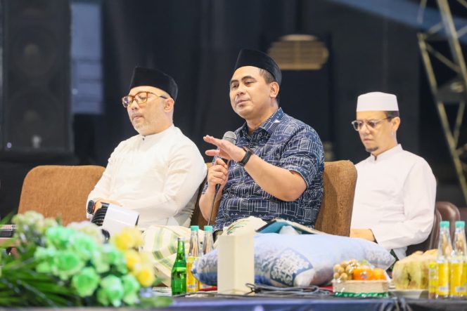
					Hadiri Haul Tas’an Wartono, Gus Yasin Bicara Ekonomi dan Kepedulian Sosial