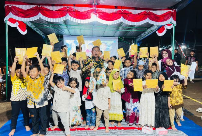 
					Suasana malam tirakatan HUT RI ke-81 di Kampung Sitalang, Ungaran Timur, Minggu (16/8/2026). 
