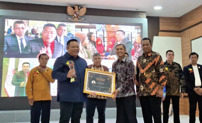 
					Gubernur Luthfi Apresiasi 13 Tokoh Inspiratif, Dorong Terus Berkarya untuk Masyarakat