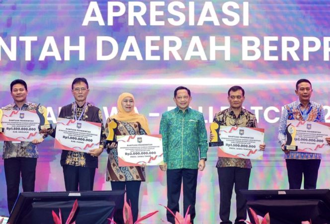 
					Jateng Ubah Sampah Jadi Energi, Ahmad Luthfi Raih Penghargaan Nasional
