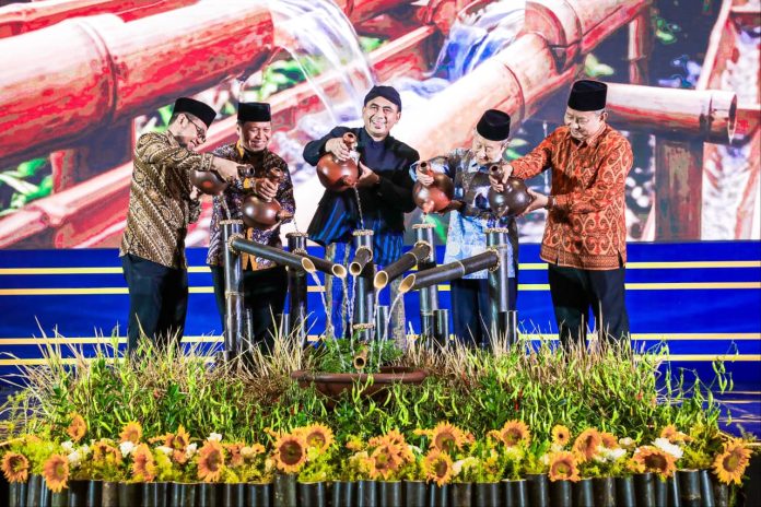 Bank Indonesia (BI) Jateng bersama Pemprov Jateng resmi membuka Festival Jateng Syariah (FAJAR) 2026 pada 6 Agustus 2026 di Queen City Mall Semarang.
