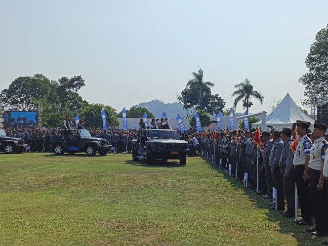 
					Teguh Subroto Dikukuhkan sebagai Ketua Aslinmas Jateng, 243.543 Satlinmas Diperkuat
