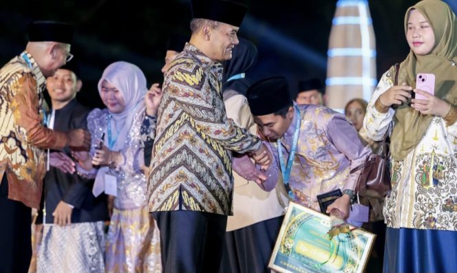 
					Kafilah Jateng Naik 14 Peringkat, Kini Jadi Runner Up MTQ Nasional XXXI
