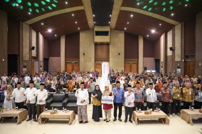 
					Taj Yasin Dorong Pendampingan Mustahik agar Mandiri dan Lepas dari Kemiskinan
