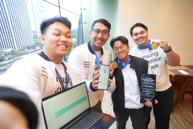 
					Tim Outliers, Best Team Kategori Universitas Samsung Innovation Campus Batch 7