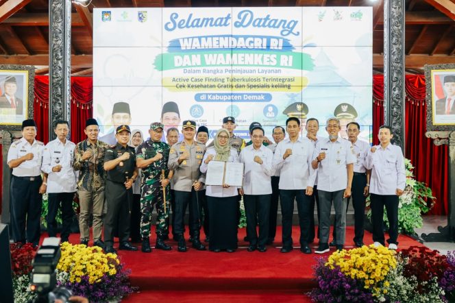 
					Penanganan TBC Jateng Dinilai Efektif, Wamendagri Dorong Replikasi Nasional