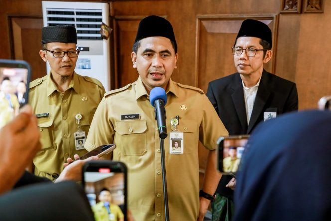 
					Taj Yasin Ingin Santri dan Akademisi Bersama Menjawab Persoalan di Masyarakat