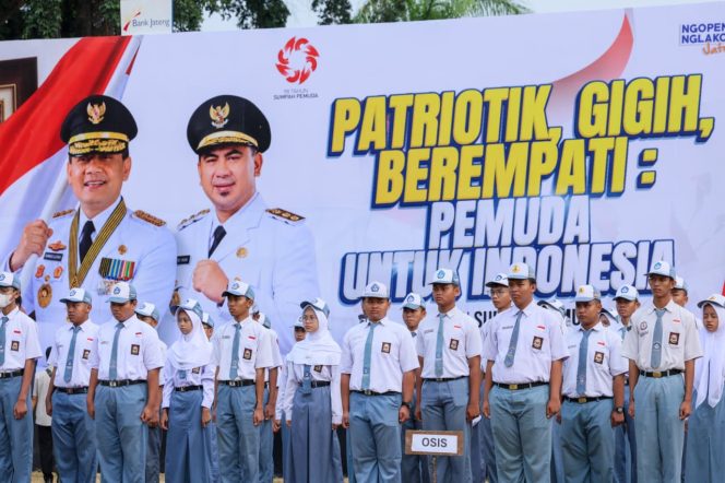 
					Momentum Sumpah Pemuda, Taj Yasin Ajak Generasi Muda Peduli Lingkungan