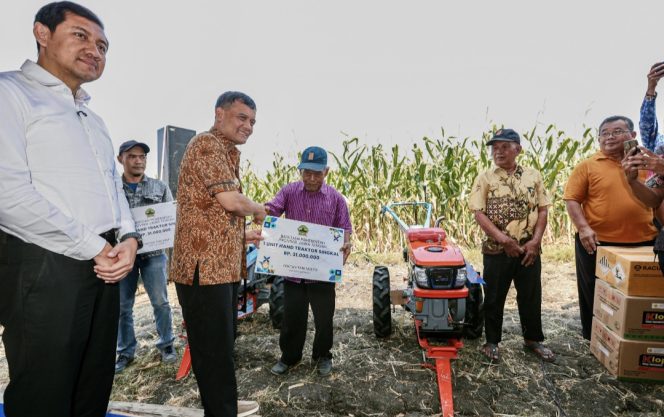 
					Dengar Keluhan Petani Sukoharjo, Luthfi Siapkan Empat Sumur Dalam Atasi Kekeringan