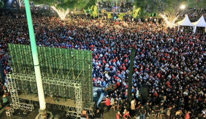 
					Ribuan Warga Rayakan Garuda Juara, Taj Yasin: Sepak Bola Indonesia Bangkit