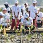 Bukan Sekadar Tanam Mangrove, Jateng Uji Teknologi Baru untuk Hadapi Rob Demak